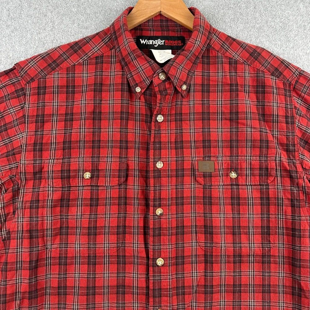 Wrangler Shirt Mens XLT Red Riggs Workwear Plaid Button Down Short Sleeve